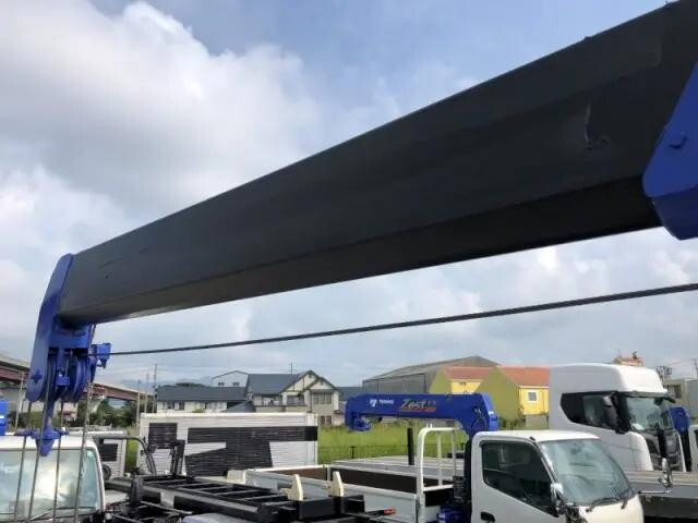 三菱ふそうキャンタークレーン4段小型（2t・3t）[写真29]