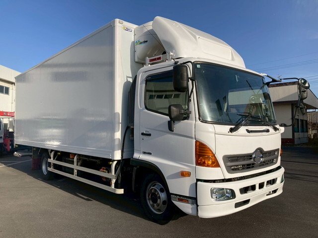 日野レンジャー冷凍車（冷蔵車）中型（4t）[写真02]