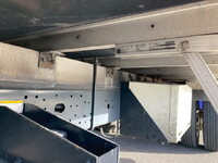 日野レンジャー冷凍車（冷蔵車）中型（4t）[写真24]