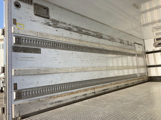 日野レンジャー冷凍車（冷蔵車）中型（4t）[写真31]