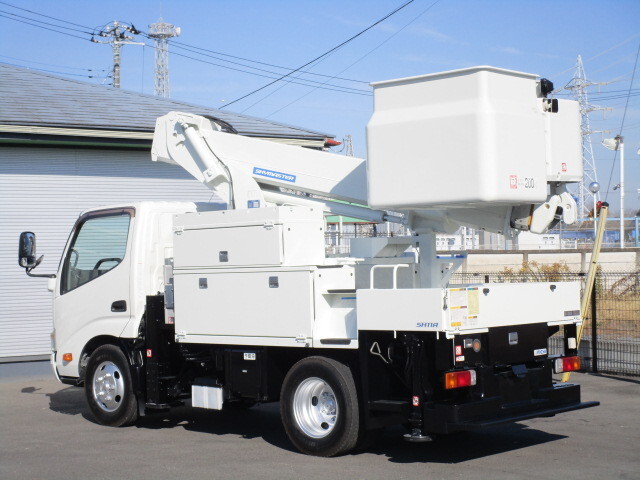日野デュトロ高所作業車小型（2t・3t）[写真04]