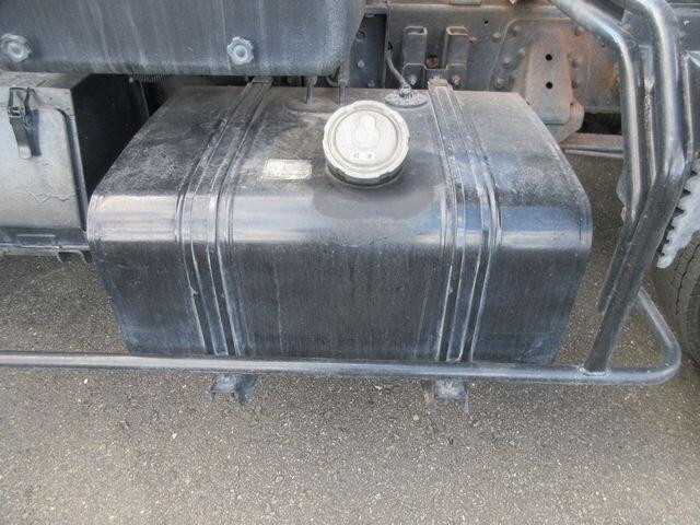 日野レンジャーパッカー車（塵芥車）中型（4t）[写真23]