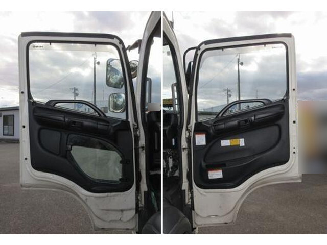 日野レンジャーパッカー車（塵芥車）中型（4t）[写真30]