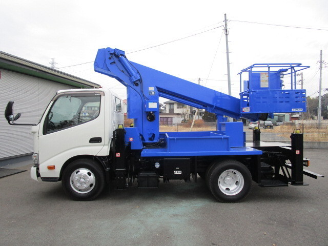 日野デュトロ高所作業車小型（2t・3t）[写真05]
