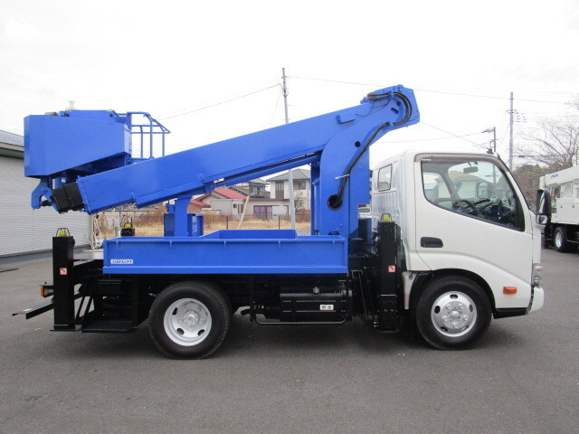 日野デュトロ高所作業車小型（2t・3t）[写真06]
