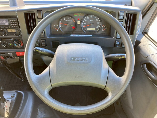 いすゞエルフ冷凍車（冷蔵車）小型（2t・3t）[写真15]