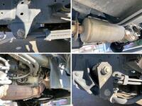 いすゞエルフ冷凍車（冷蔵車）小型（2t・3t）[写真40]