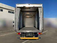 いすゞエルフ冷凍車（冷蔵車）小型（2t・3t）[写真04]