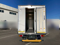 いすゞエルフ冷凍車（冷蔵車）小型（2t・3t）[写真05]