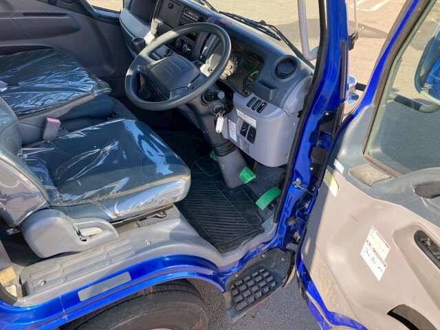 三菱ふそうキャンタークレーン4段小型（2t・3t）[写真19]