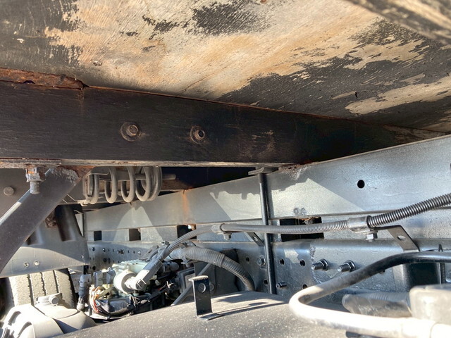 三菱ふそうキャンタークレーン4段小型（2t・3t）[写真30]