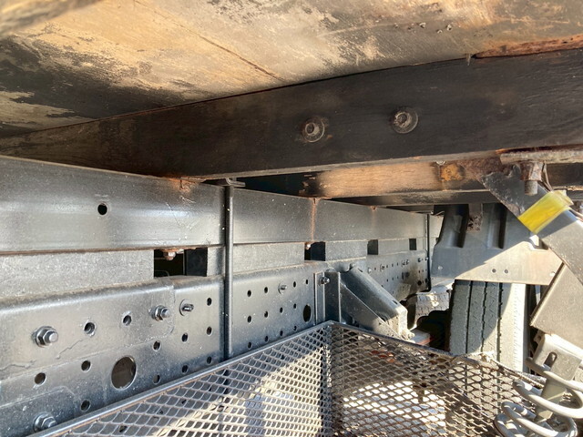 三菱ふそうキャンタークレーン4段小型（2t・3t）[写真31]