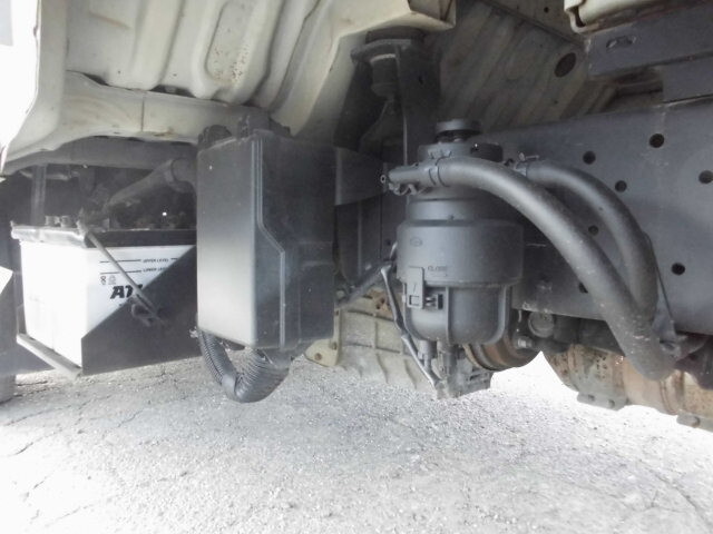 日野デュトロダブルキャブ（Wキャブ）小型（2t・3t）[写真17]