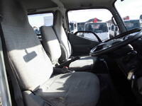 日野デュトロダブルキャブ（Wキャブ）小型（2t・3t）[写真32]