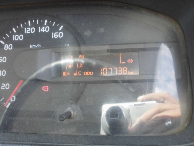 日野デュトロダブルキャブ（Wキャブ）小型（2t・3t）[写真33]