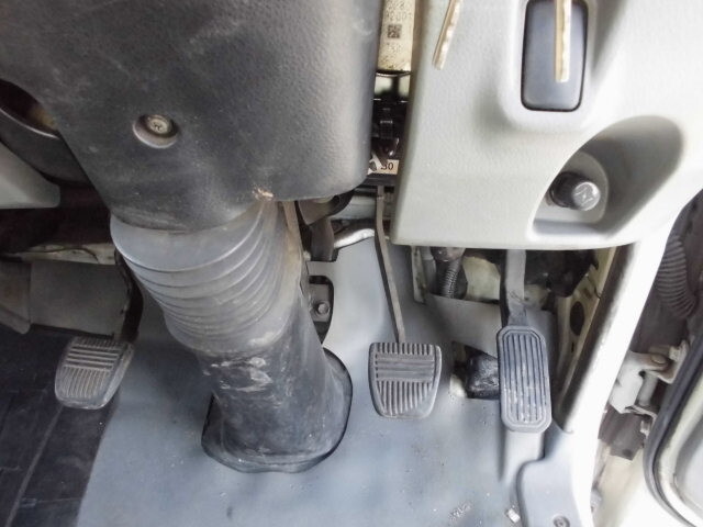 日野デュトロダブルキャブ（Wキャブ）小型（2t・3t）[写真35]