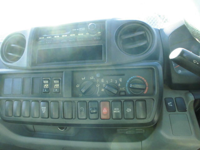 日野デュトロダブルキャブ（Wキャブ）小型（2t・3t）[写真36]