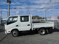 日野デュトロダブルキャブ（Wキャブ）小型（2t・3t）[写真05]