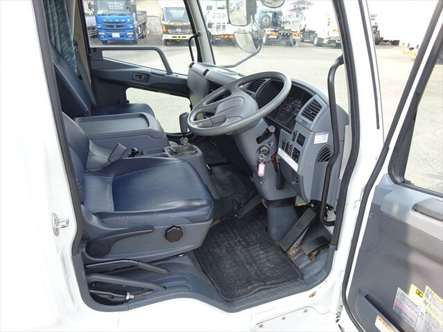 三菱ふそうファイター深ダンプ（土砂禁ダンプ）増トン（6t・8t）[写真23]