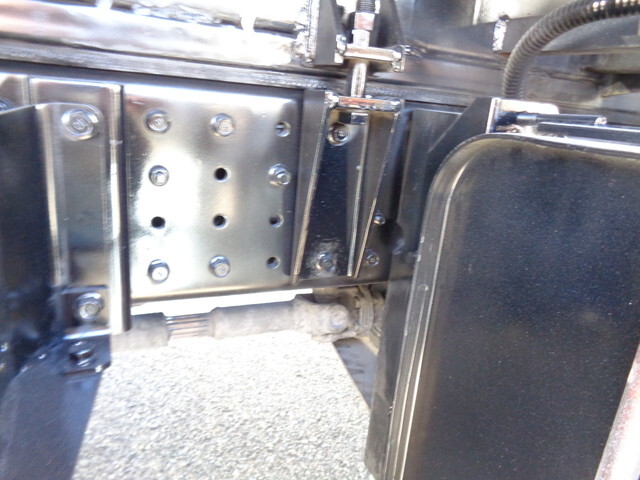 三菱ふそうキャンターパッカー車（塵芥車）小型（2t・3t）[写真11]