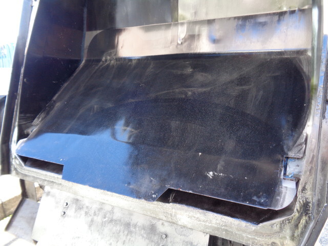 三菱ふそうキャンターパッカー車（塵芥車）小型（2t・3t）[写真21]