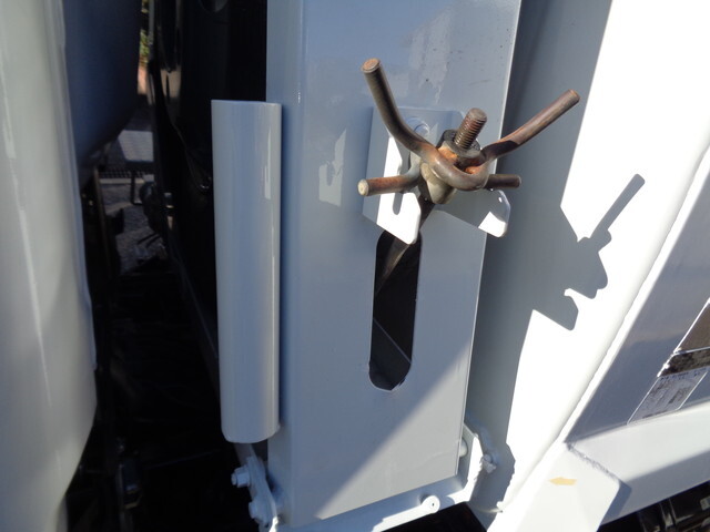 三菱ふそうキャンターパッカー車（塵芥車）小型（2t・3t）[写真25]