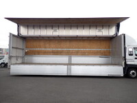 いすゞギガアルミウイング大型（10t）[写真13]