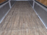 いすゞギガアルミウイング大型（10t）[写真22]