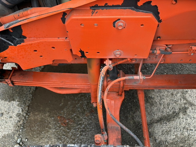 いすゞフォワード平ボディ中型（4t）[写真30]