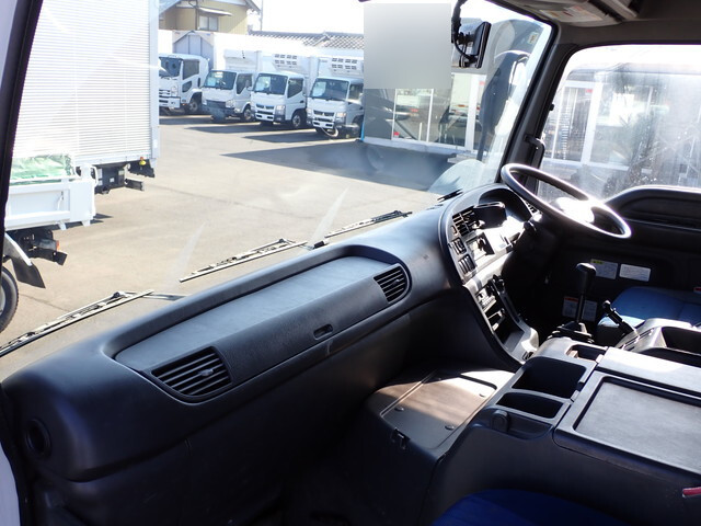 いすゞギガダンプ大型（10t）[写真15]