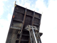 いすゞギガダンプ大型（10t）[写真24]