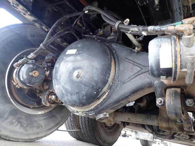 いすゞギガダンプ大型（10t）[写真32]