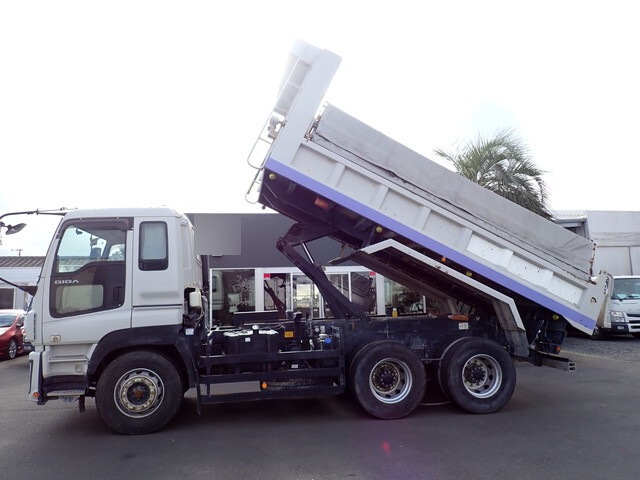 いすゞギガダンプ大型（10t）[写真08]