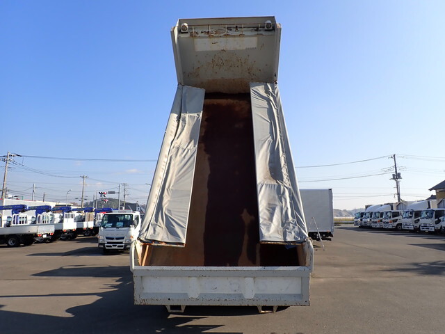 いすゞギガダンプ大型（10t）[写真09]