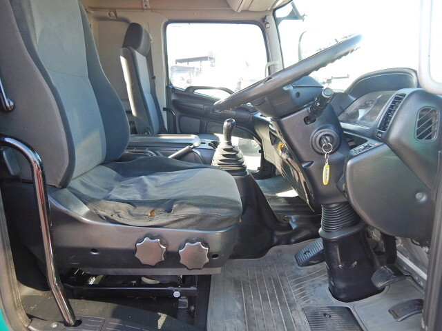 日野レンジャークレーン3段増トン（6t・8t）[写真34]