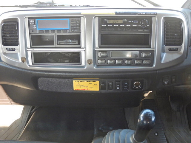 日野レンジャークレーン3段増トン（6t・8t）[写真37]