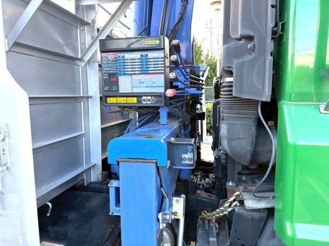 いすゞギガクレーン4段大型（10t）[写真08]