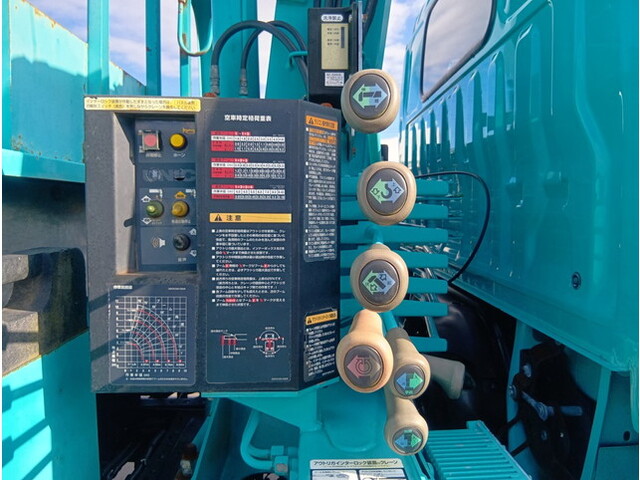 日野デュトロクレーン4段小型（2t・3t）[写真09]