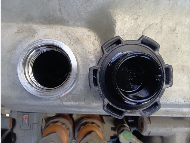 日野プロフィア冷凍車（冷蔵車）大型（10t）[写真15]