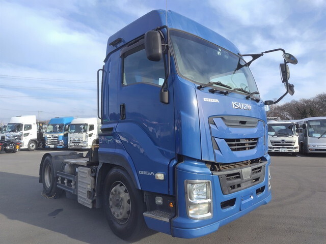 いすゞギガトレーラーヘッド（トラクターヘッド）2016年(平成28年)QKG-EXD52BD