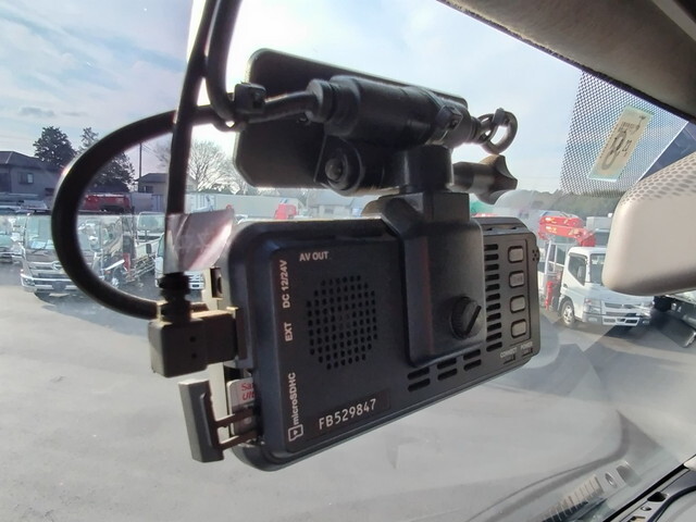 いすゞギガトレーラーヘッド（トラクターヘッド）大型（10t）[写真27]