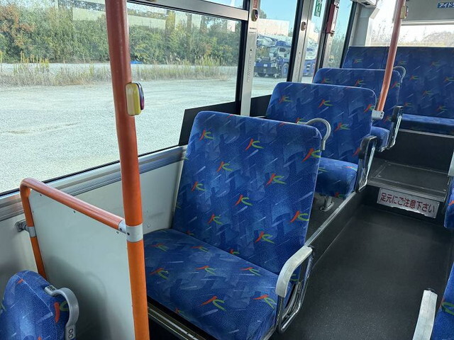 三菱ふそうエアロミディバス[写真23]