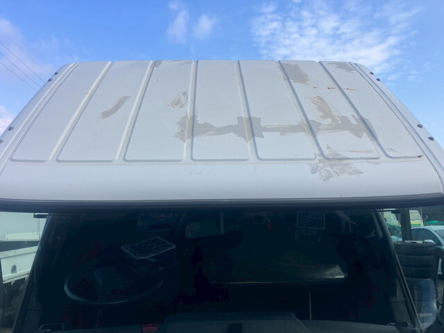 三菱ふそうキャンター平ボディ小型（2t・3t）[写真10]