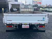 三菱ふそうキャンター平ボディ小型（2t・3t）[写真12]