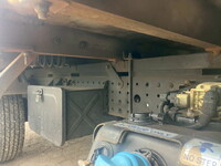 三菱ふそうキャンター平ボディ小型（2t・3t）[写真21]