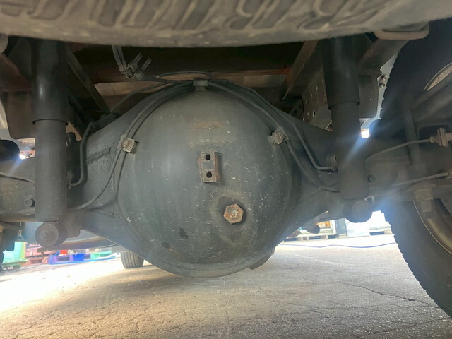 三菱ふそうキャンター平ボディ小型（2t・3t）[写真22]