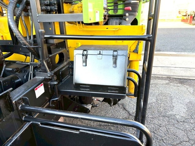 日野レンジャーコンテナ専用車中型（4t）[写真17]