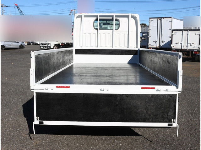 日産アトラス平ボディ小型（2t・3t）[写真14]