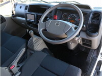 日産アトラス平ボディ小型（2t・3t）[写真22]