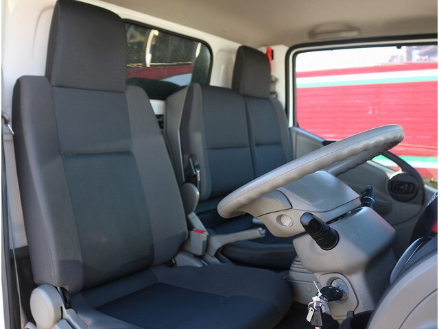 日産アトラス平ボディ小型（2t・3t）[写真22]